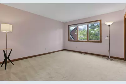 2252 Sedgwick Drive, Columbus, OH 43220 - Photo 25