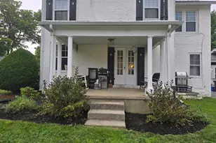 404 E Chillicothe Ave, Bellefontaine, OH 43311 - Photo 5