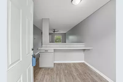 2254 Perkins Court #P, Columbus, OH 43229 - Photo 3
