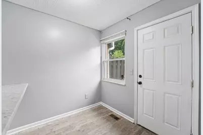 2254 Perkins Court #P, Columbus, OH 43229 - Photo 5