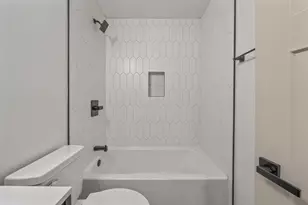 1600 Koebel Rd, Columbus, OH 43207 - Photo 25