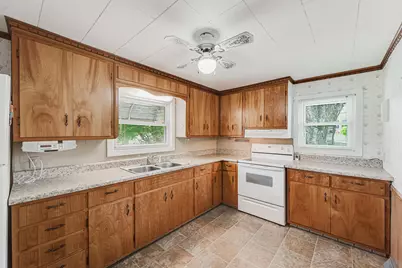 121 E Sheridan Avenue, Somerset, OH 43783 - Photo 17