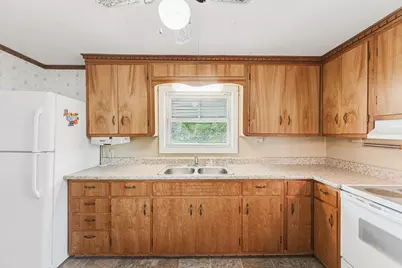 121 E Sheridan Avenue, Somerset, OH 43783 - Photo 21