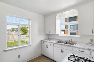 571 S Hague Ave, Columbus, OH 43204 - Photo 17