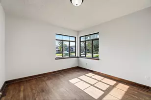 571 S Hague Ave, Columbus, OH 43204 - Photo 23
