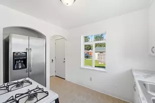 571 S Hague Ave, Columbus, OH 43204 - Photo 19