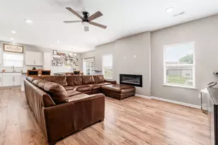 319 Mannaseh Dr W, Granville, OH 43023 - Photo 7