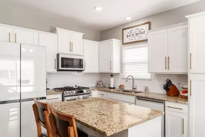 319 Mannaseh Drive W, Granville, OH 43023 - Photo 13