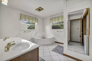 2052 Haviland Rd, Columbus, OH 43220 - Photo 15