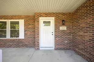 1323 Red Bank Dr, Grove City, OH 43123 - Photo 5