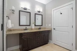 909 Gustavus Ln, Columbus, OH 43205 - Photo 19