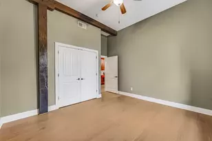 909 Gustavus Ln, Columbus, OH 43205 - Photo 11