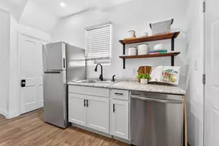 999 S 22nd St, Columbus, OH 43206 - Photo 15