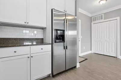 925 Ingleside Avenue #307, Columbus, OH 43215 - Photo 7