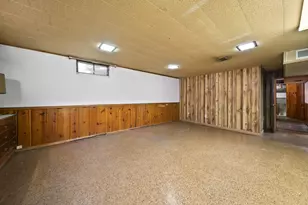 881 S Brinker Ave, Columbus, OH 43204 - Photo 31