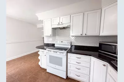651 Raleigh Drive, Columbus, OH 43228 - Photo 9