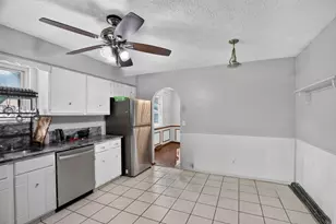 5071 Treeridge St, Columbus, OH 43229 - Photo 15