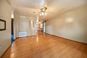 839 Bradwell Dr, Columbus, OH 43207 - Photo 5