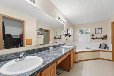 1555 Pecan Place, Circleville, OH 43113 - Photo 25