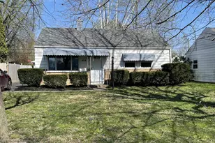 484 S Hampton Rd, Columbus, OH 43213 - Photo 1