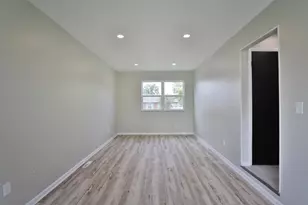 3257 Kenray Dr, Columbus, OH 43219 - Photo 17