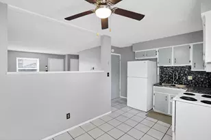 1746 Pine Tree St S, Columbus, OH 43229 - Photo 15