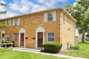1746 Pine Tree St S, Columbus, OH 43229 - Photo 5