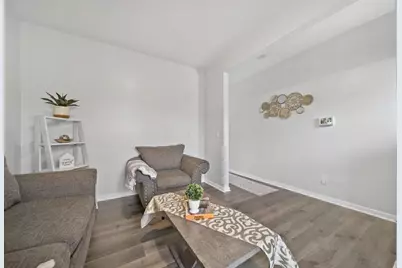 6271 Darby Plains Street, Columbus, OH 43228 - Photo 9