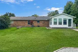 4049 Walnut Grove Cir, Urbana, OH 43078 - Photo 7