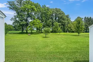 4049 Walnut Grove Cir, Urbana, OH 43078 - Photo 13
