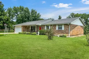 4049 Walnut Grove Cir, Urbana, OH 43078 - Photo 5