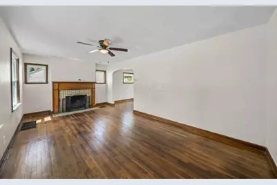 1676 E Lakeview Avenue, Columbus, OH 43224 - Photo 7