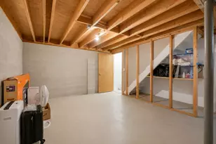 7714 Barkwood Dr, Columbus, OH 43085 - Photo 17