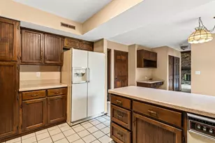 670 Carriage Ct, Newark, OH 43055 - Photo 13