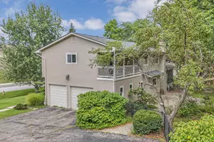 830 Harvest Ln Ct, Columbus, OH 43213 - Photo 3