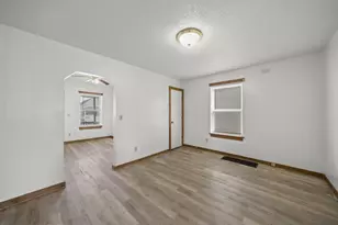 1729 S 6th St, Columbus, OH 43207 - Photo 11
