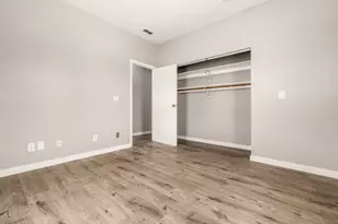 3244 E 5th Ave, Columbus, OH 43219 - Photo 21