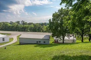 21569 State Route 16, Coshocton, OH 43812 - Photo 9