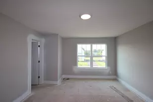 1686 Angelo Ln, Delaware, OH 43015 - Photo 11