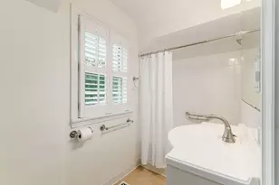 235 Fallis Rd, Columbus, OH 43214 - Photo 13