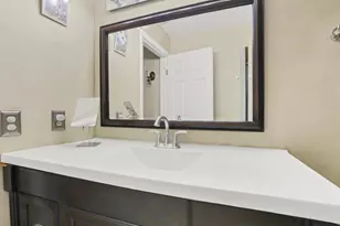 3783 Chevington Rd, Columbus, OH 43220 - Photo 23