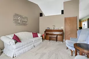 6991 Endsleigh Dr, Reynoldsburg, OH 43068 - Photo 11