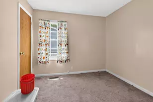 844 Central Dr, Marion, OH 43302 - Photo 9