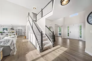 8096 Hanover Cir, Dublin, OH 43016 - Photo 9