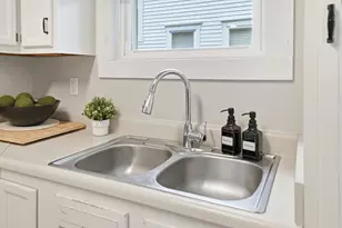 2245 Indiana Ave, Columbus, OH 43202 - Photo 23
