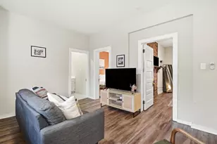 2245 Indiana Ave, Columbus, OH 43202 - Photo 11