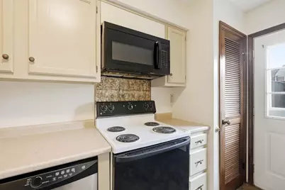 501 Clairbrook Avenue #JG8, Columbus, OH 43228 - Photo 13