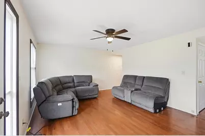 501 Clairbrook Avenue #JG8, Columbus, OH 43228 - Photo 5