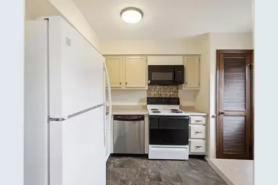 501 Clairbrook Avenue #JG8, Columbus, OH 43228 - Photo 11