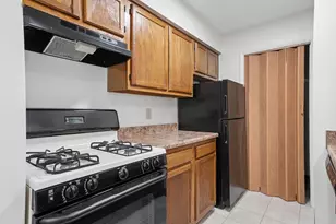 2279 Hedgerow, Columbus, OH 43220 - Photo 9